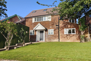 71 Brighton Road, Sutton, SM25BT